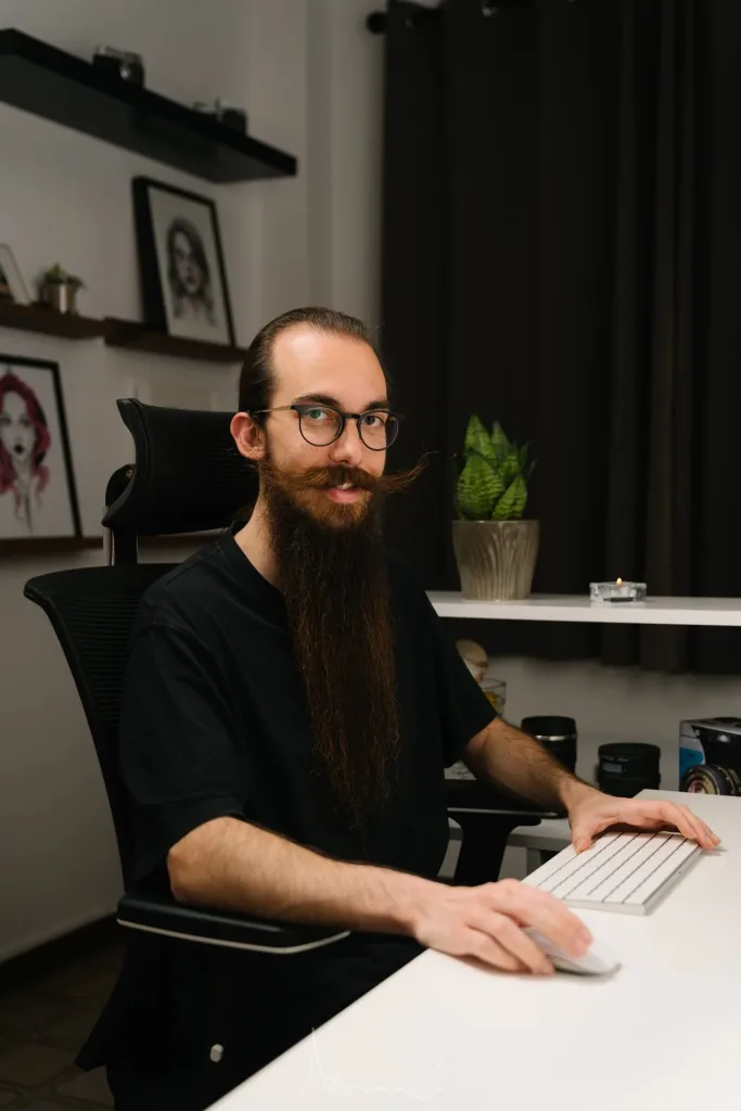 Alex Miró