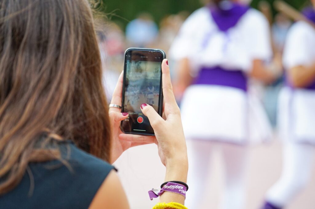 Servei de cobertura digital per a esdeveniments i xarxes socials de l’Ajuntament d’Esplugues