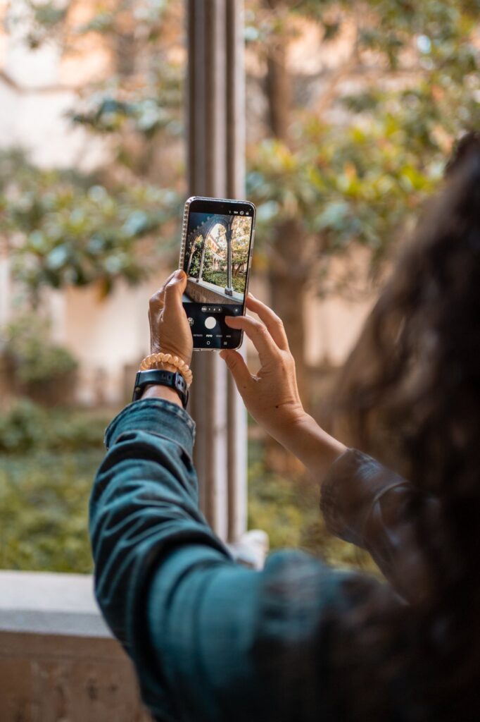 Servei de cobertura digital per a esdeveniments i xarxes socials de l’Ajuntament d’Esplugues