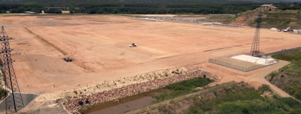 Roig Obres i Serveis, vídeo aeri amb dron de la plataforma logística de Sils