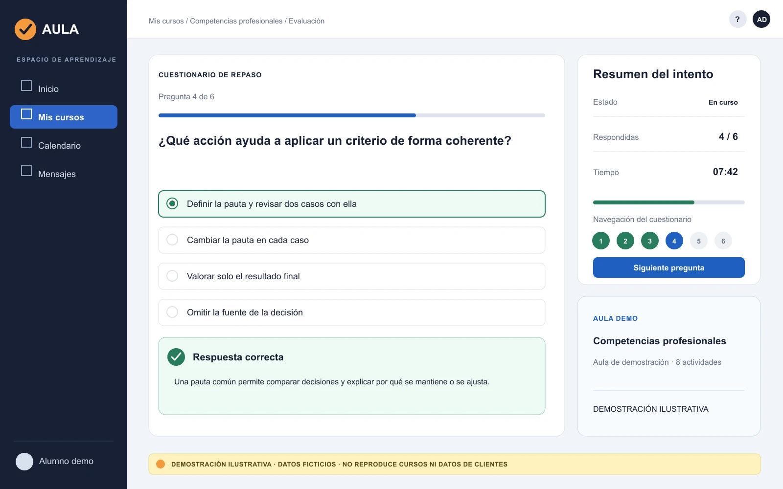 Tarjetas de evaluación y feedback con datos ficticios